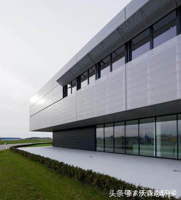 鋁制建筑立面沖孔裝飾鋁板;使建筑外墻重新定義了傳統(tǒng)設(shè)計(jì)景觀!